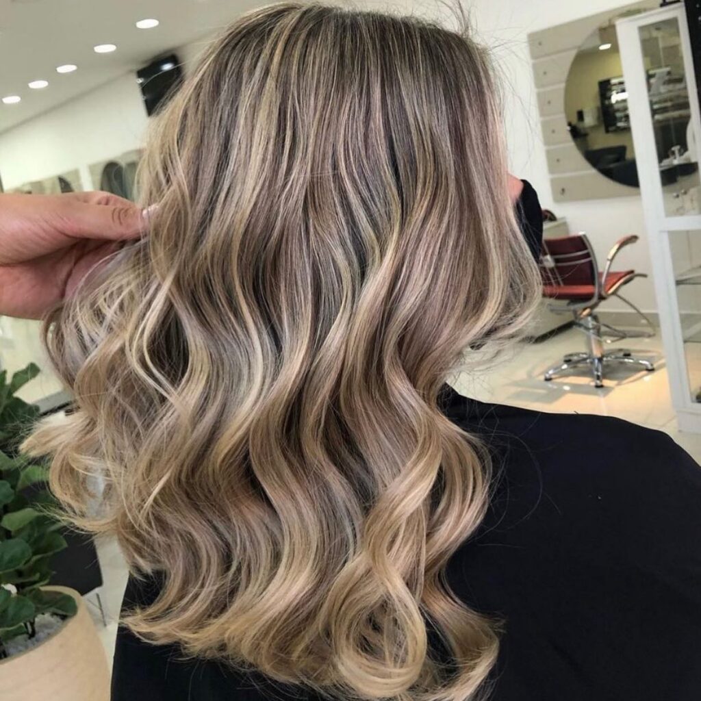 Coloração e mechas – Cirs, Vila Olivo, Valinhos - SP – foto 5