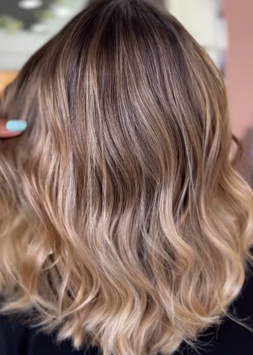 Corte de cabelo no Cirs Salão de Beleza, Vila Olivo, Valinhos