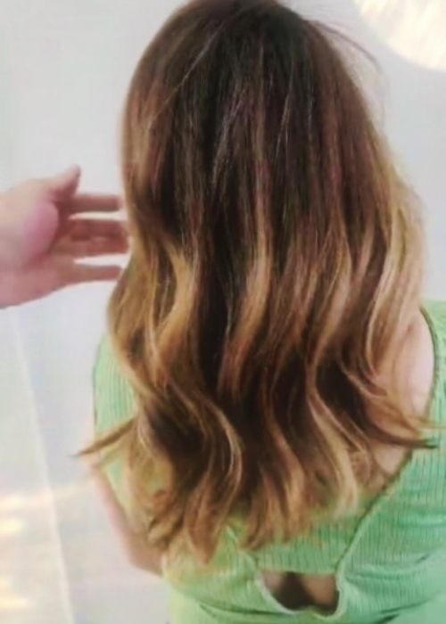 Coloração e mechas no Cirs Salão de Beleza, Vila Olivo, Valinhos